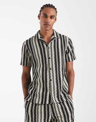 New Look co-ord zig zag print shirt in black