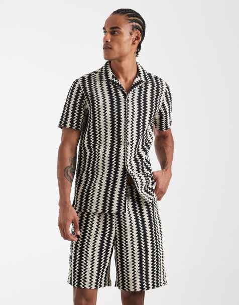 New Look co-ord zig zag print shorts in black - view 1