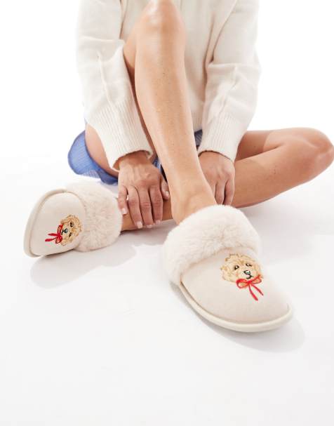 New Look cockapoo novelty slippers in cream - view 1