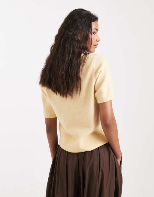 New Look collared knitted tee in yellow, 4 of 4