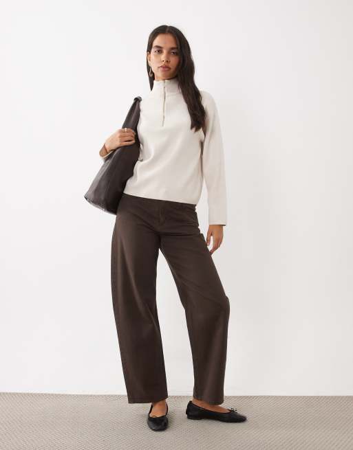 New Look compact knit half zip jumper in cream, 3 of 4