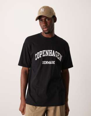 New Look - Copenhagen - Sort T-shirt - view 1