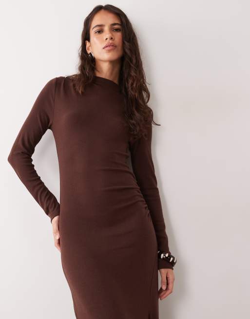 New Look cosy long sleeved ruche midi dress in dark brown, 2 of 4