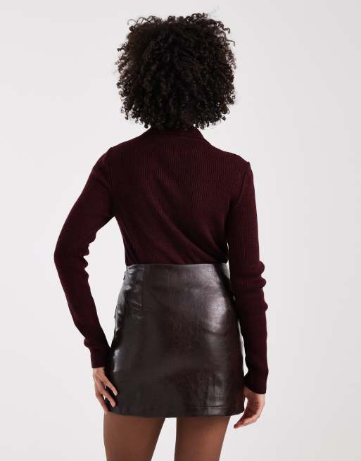 New Look cracked faux-leather mini skirt in brown, 2 of 5