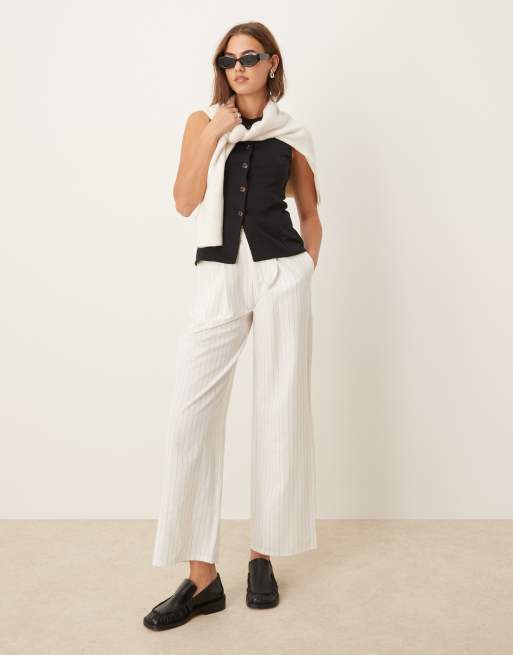 New Look crew neck button down jersey waistcoat in black, 3 of 4