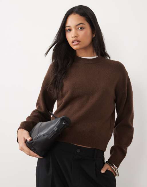 New Look crew neck jumper in dark brown, 2 of 4