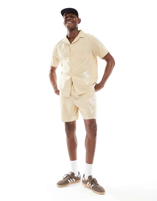 New Look crinkle embroidered shorts in stone (Part of a set)