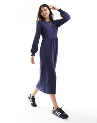 New Look crinkle smock midi dress in navy - ASOS Price Checker
