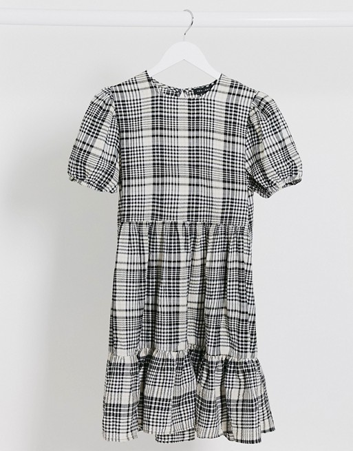 New Look crinkle tiered smock midi dress in check