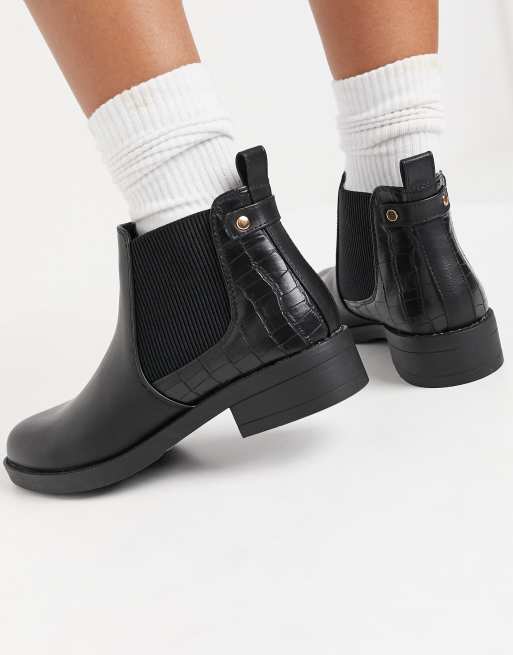 New croc Chelsea boots in |