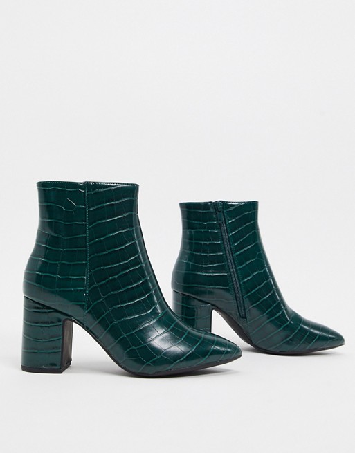 New Look croc pointed heeled boots in green