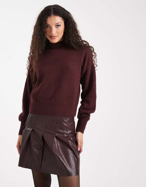 New Look croc print pleated mini skirt in burgundy , 2 of 5