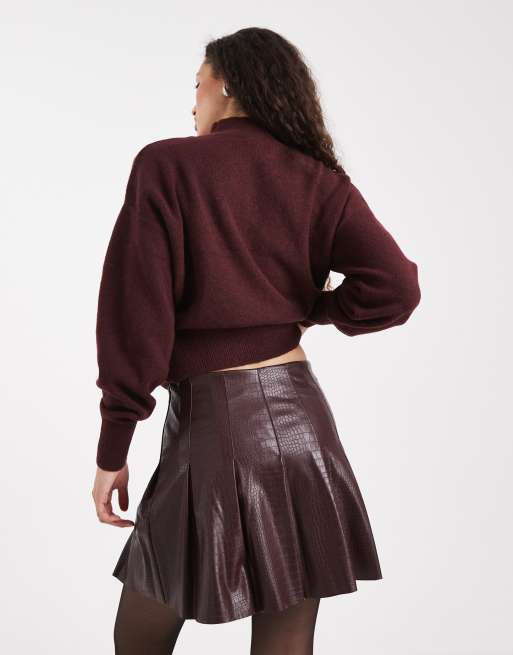 New Look croc print pleated mini skirt in burgundy , 3 of 5