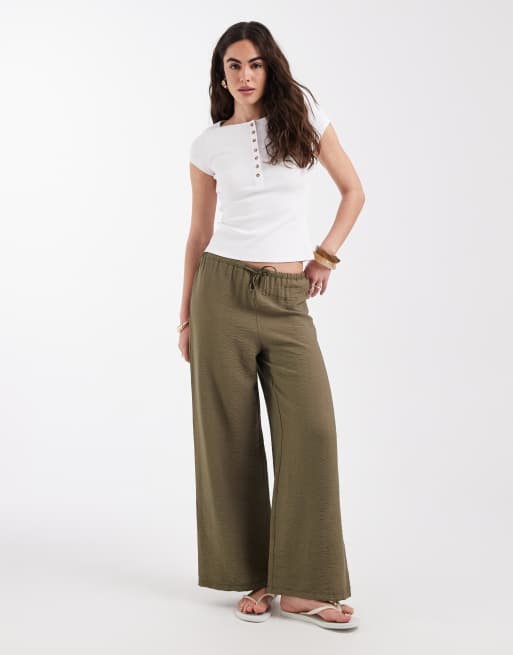 New Look - Crop top a maniche corte bianco con bottoni, 2 di 4