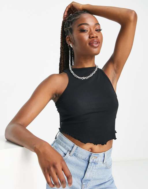 New Look - Crop top con scollo a vogatore nero con fondo con volant