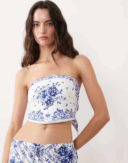 New Look - Crop top e pantaloni da spiaggia stile folk bianchi con motivo in coordinato, 3 di 3