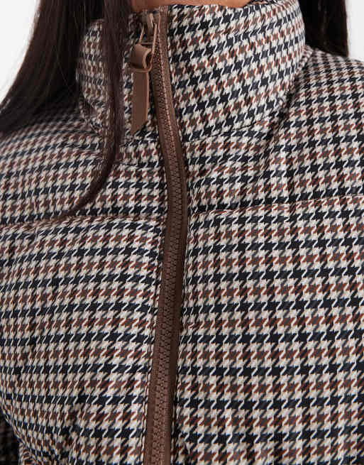 New Look cropped check puffer coat in brown, 4 of 4