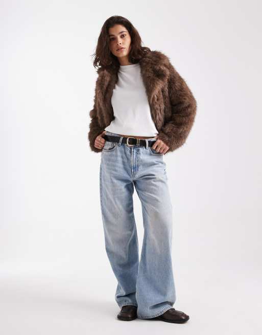 New Look cropped faux fur jacket in mid brown