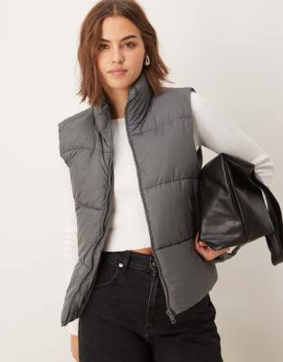 New Look New Look cropped gilet in grey