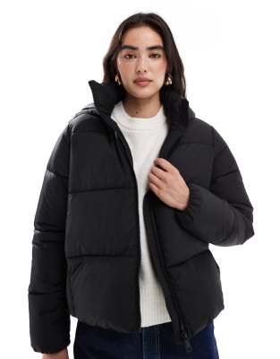 New Look New Look cropped hooded puffer coat in black