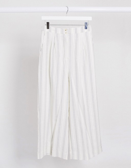 New Look cropped linen trousers in white stripe