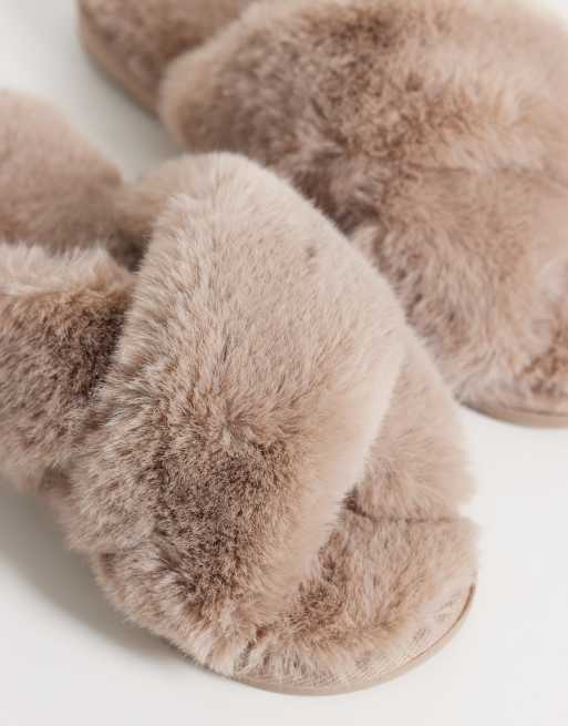 New Look crossover faux fur slippers in mink brown, 4 of 5