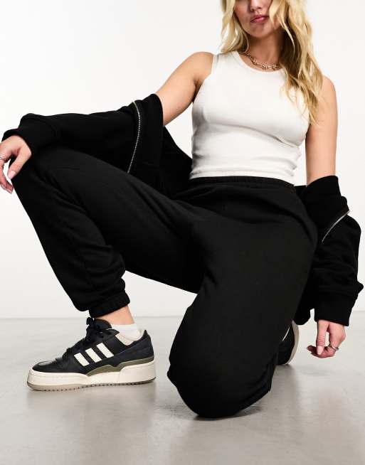 New Look cuffed joggers in black ASOS