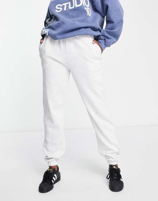 New Look cuffed trackie sweatpants in grey