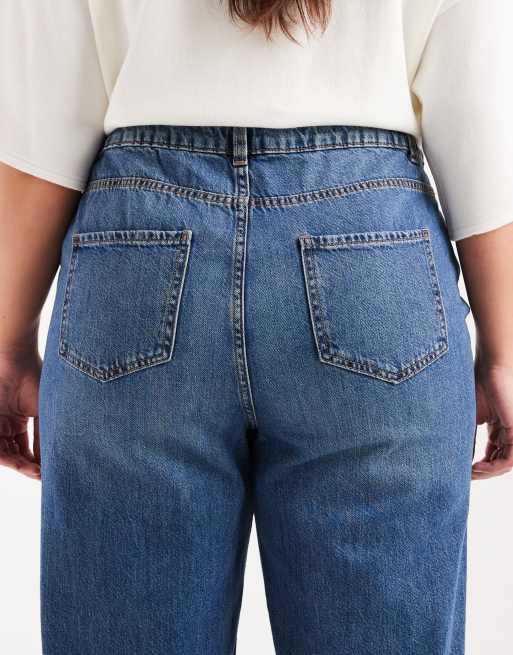 New Look Curve Adalae wide leg jeans in mid blue, 4 of 5