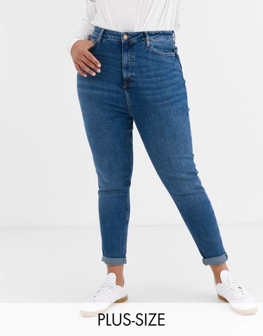 New Look Curve – Blaue Mom-Jeans