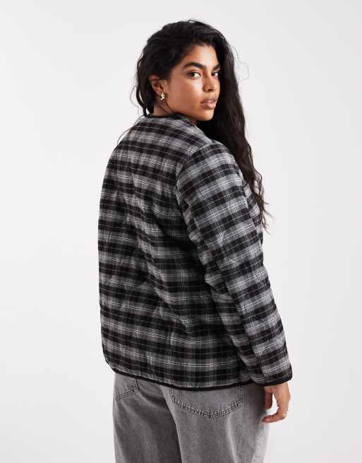New Look Curve check quilt padded jacket in black, 3 of 4