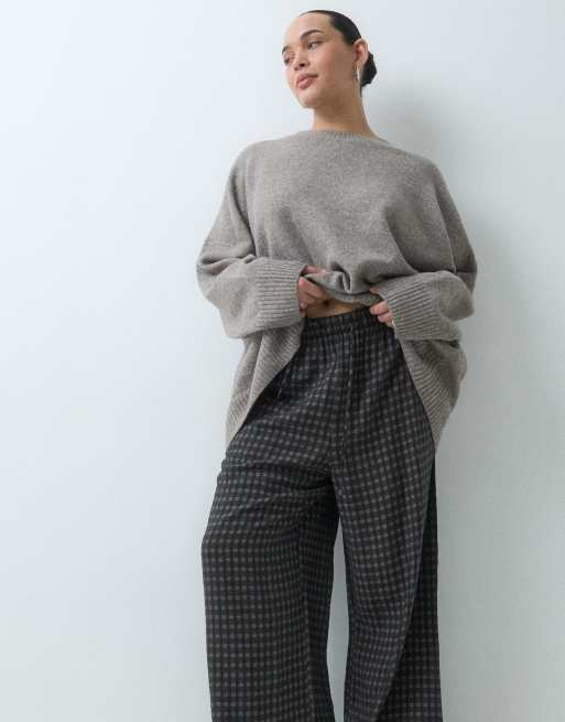 New Look Curve check wide leg pants in black, 2 of 5