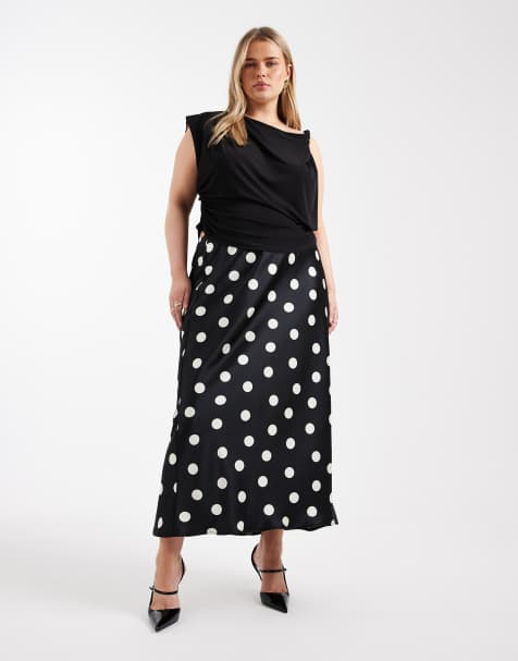 New Look Curve – Cięta ze skosu czarna satynowa spódnica midi w groszki - view 1