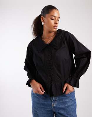 New Look Plus New Look Curve collar blouse in black