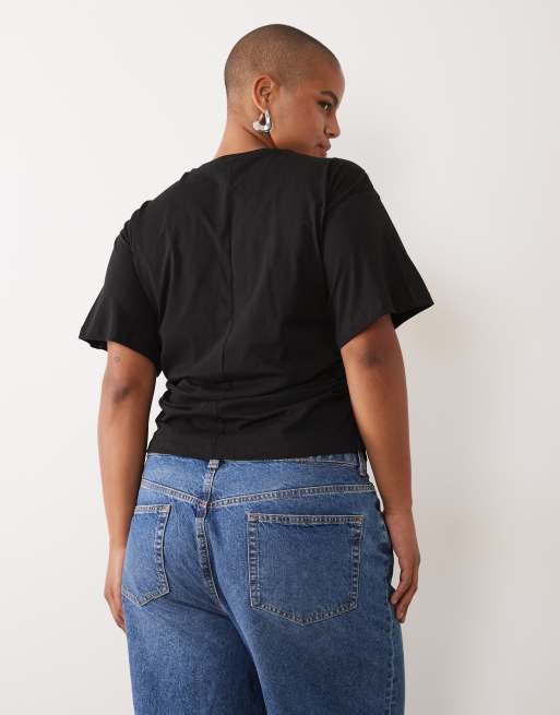 New Look Curve corset ruched detail t-shirt in black, 4 of 4