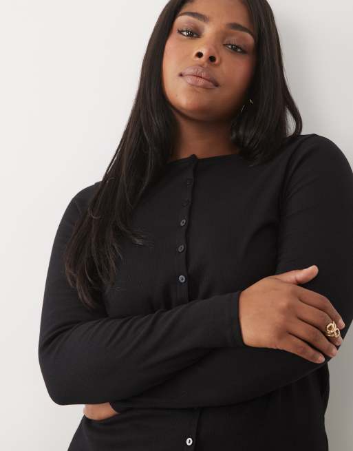 New Look Curve crew neck cardigan in black, 4 of 4