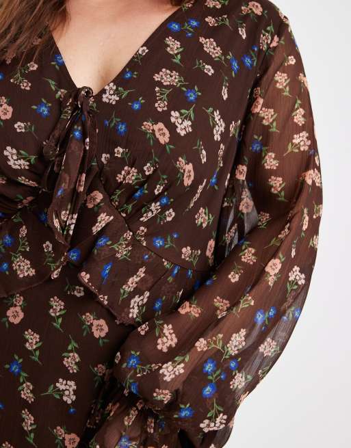New Look Curve ditsy long sleeve midi dress in brown pattern, 2 of 4