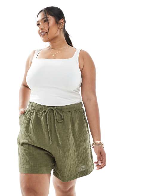 New Look Curve – Dwuwarstwowe szorty z muślinu w kolorze khaki, 4 z 5