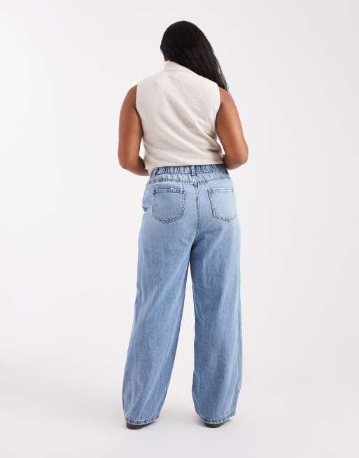 New Look Curve elasticated back wide leg jeans in light blue, 3 of 5
