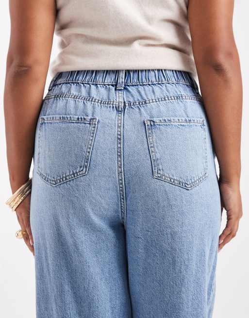 New Look Curve elasticated back wide leg jeans in light blue, 5 of 5