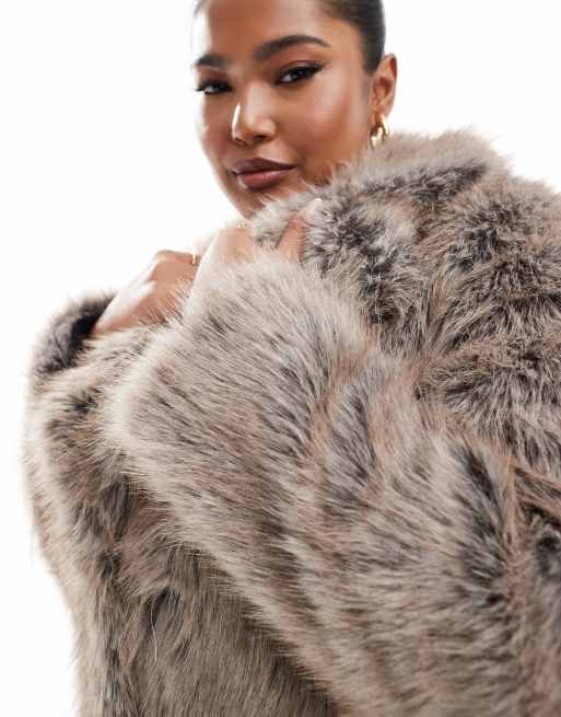 New Look Curve faux fur coat in grey