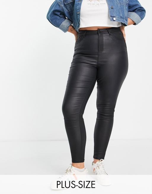 Midler bibliotekar Anger New Look Curve faux leather coated lift & shape skinny jeans in black | ASOS