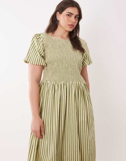 New Look Curve – Gerafftes Minikleid in Grün gestreift, 2 von 4