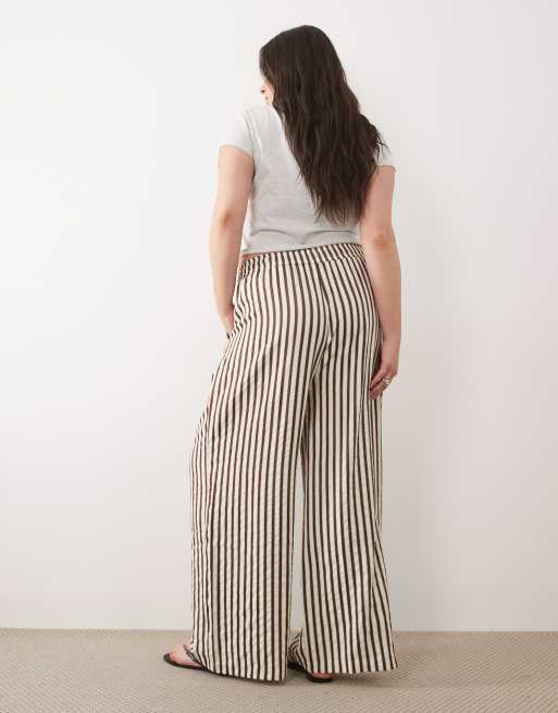 New Look Curve – Gestreifte Hose in Braun mit weitem Bein, 5 von 5