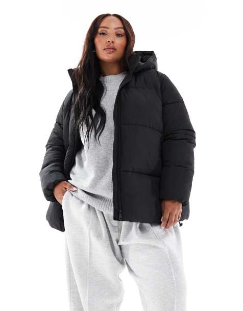 New Look Curve hooded puffer coat in black - view 1