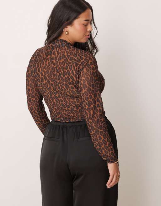 New Look Curve - Hoogsluitende top van mesh in luipaardprint, 4 van 4