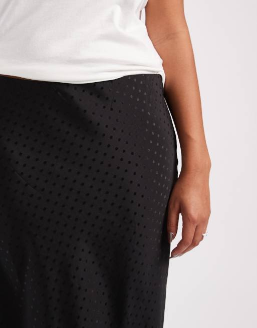 New Look Curve Jupe à pois mi-longue coupée en biais en satin