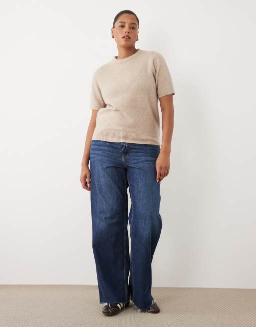 New Look Curve knitted t-shirt in mink, 2 of 4