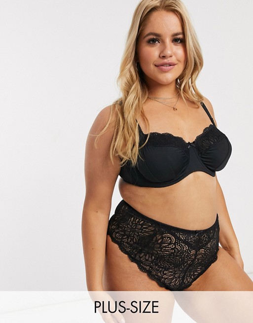 New Look Curve lace thong in black