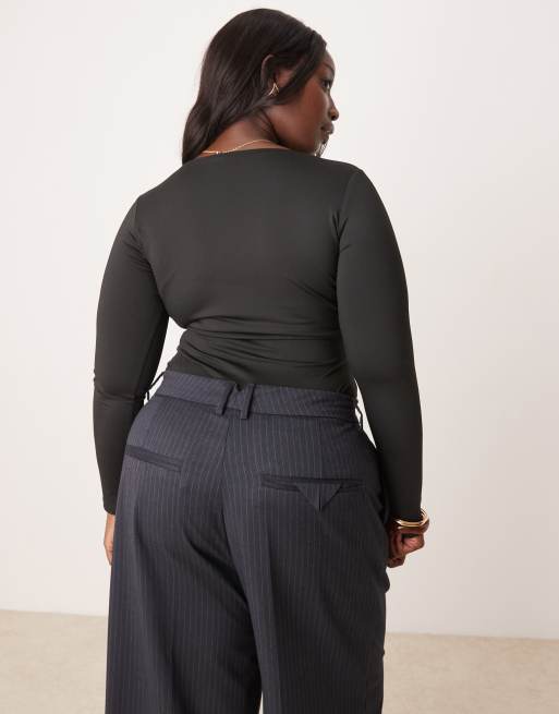 New Look Curve – Langärmliger Bodysuit in Schwarz mit eckigem Ausschnitt, 4 von 4
